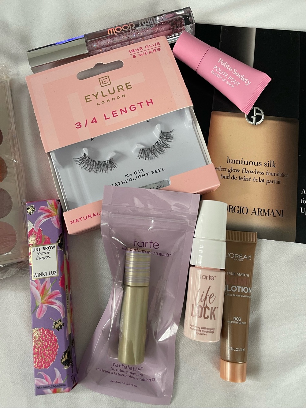 MakeUp Bundle - Picture 2 of 7